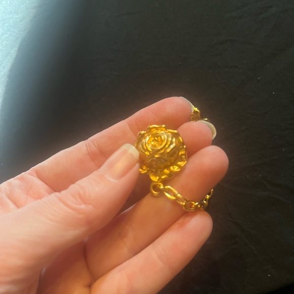 Vintage Gold Tone Rose Chain Floral Collar Clip - Picture 3 of 5